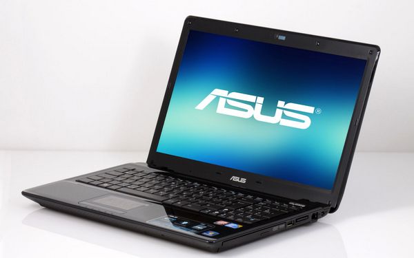 Качественный ремонт экранов ноутбуков Asus в Петербурге 